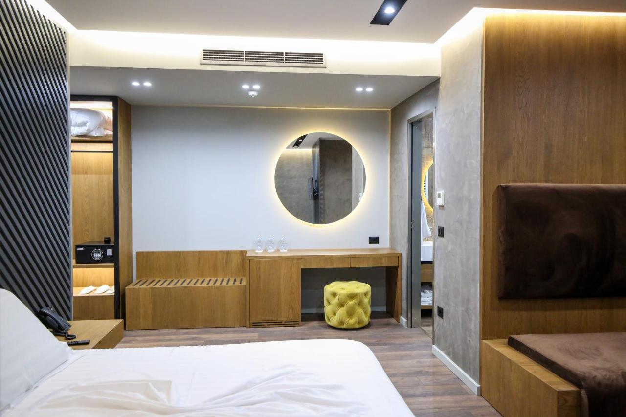 Ap Hotel Boutique Вльора Екстер'єр фото