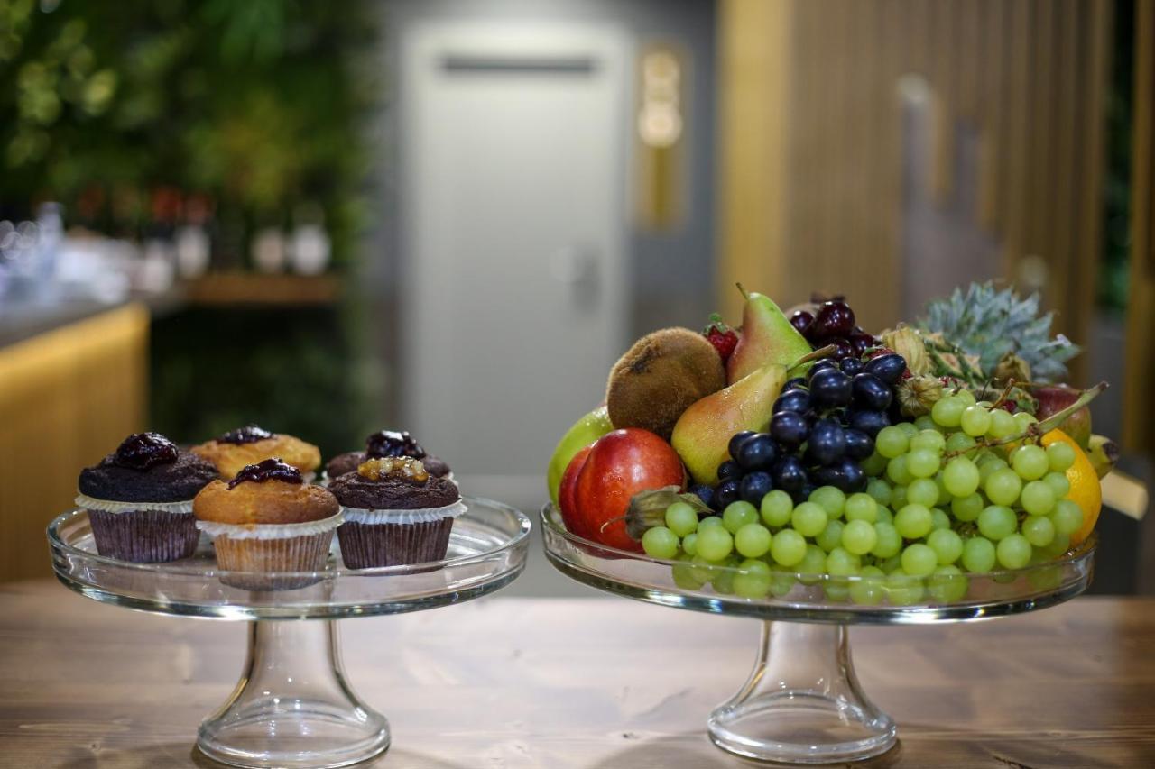 Ap Hotel Boutique Вльора Екстер'єр фото
