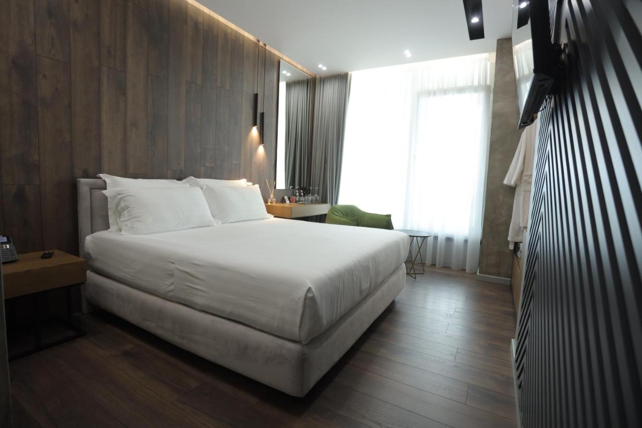 Ap Hotel Boutique Вльора Екстер'єр фото