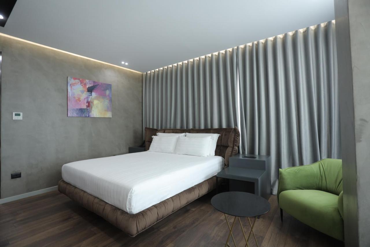 Ap Hotel Boutique Вльора Екстер'єр фото